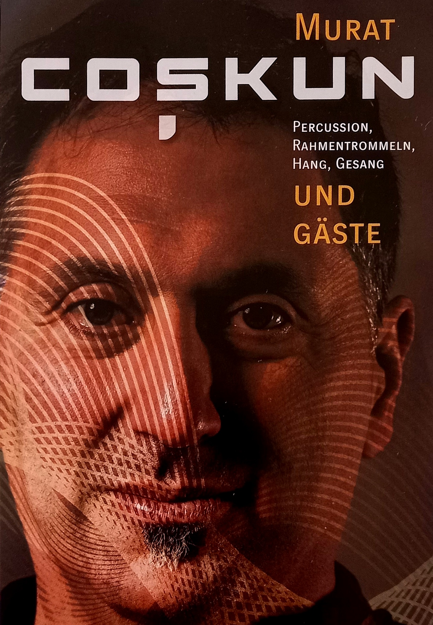 Concert interculturel réunissant des artistes de différentes traditions musicales