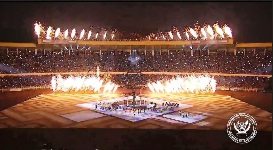 Cérémonie des Jeux Olympiques avec représentation des nations dans un contexte culturel et symbolique global